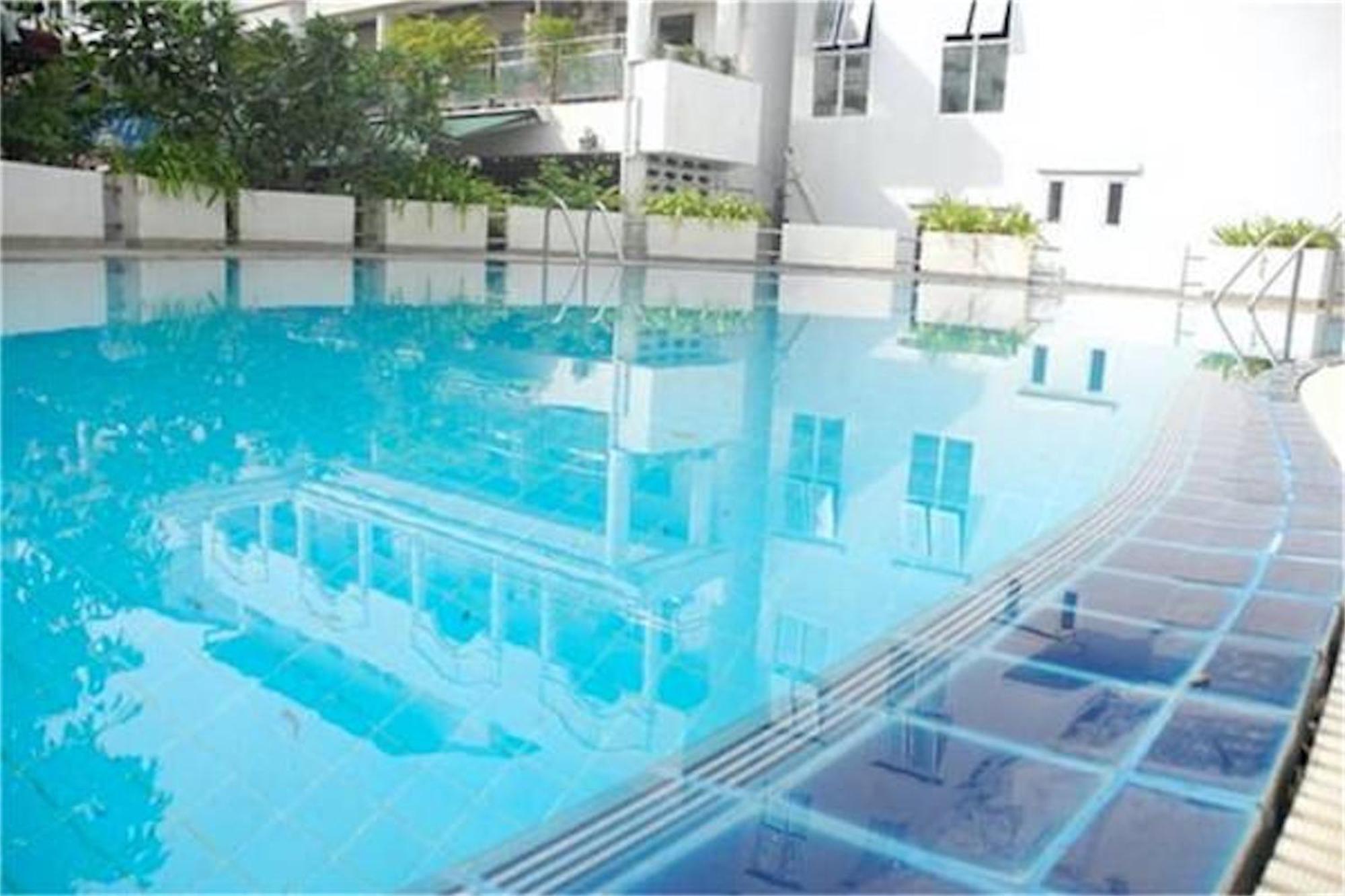 2 Bedrooms Beachfront In Apartment *