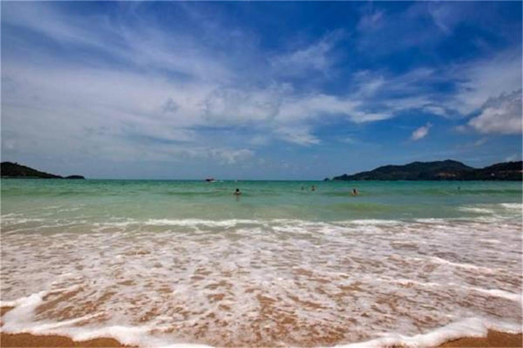 Apartment 2 Bedrooms Beachfront In