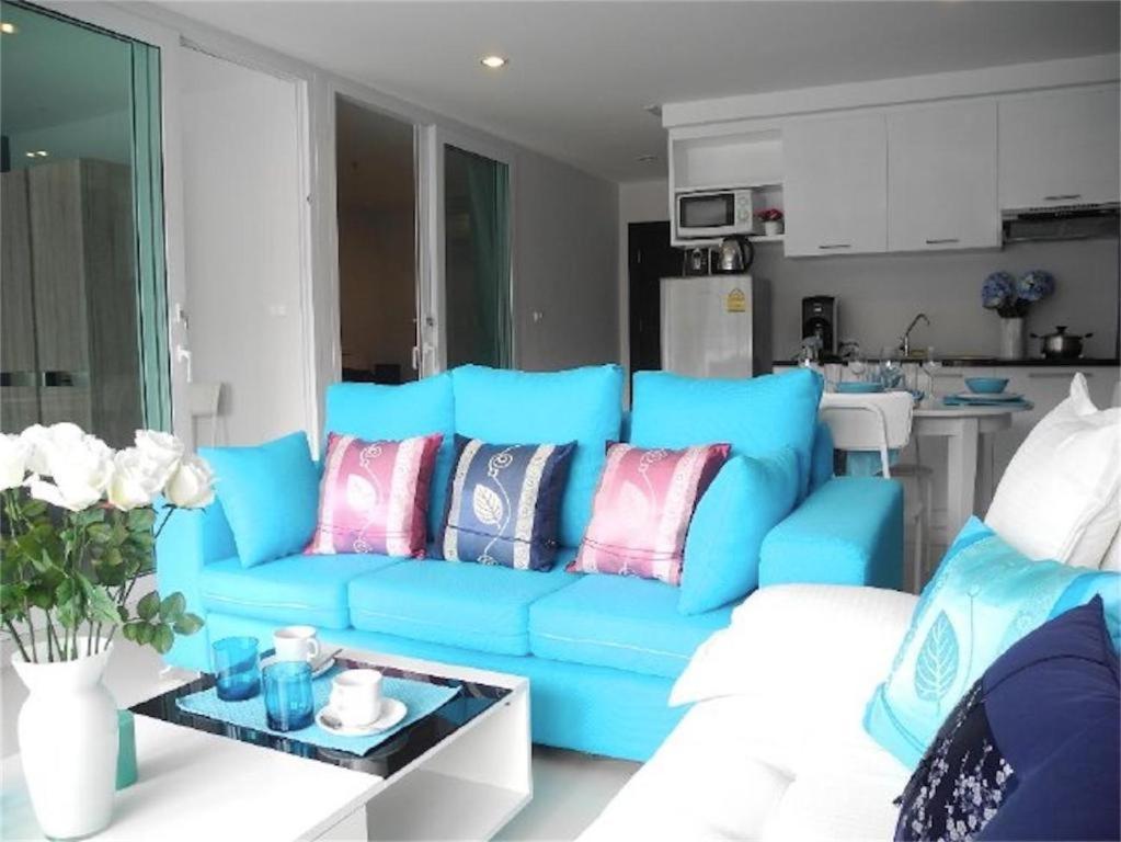 Apartment 2 Bedrooms Beachfront In