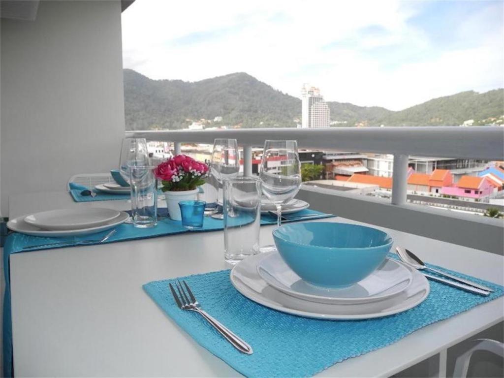 2 Bedrooms Beachfront In Apartment *