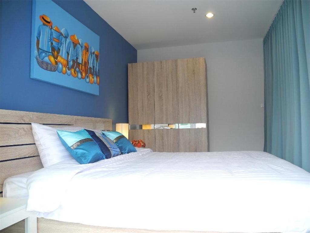 Apartment 2 Bedrooms Beachfront In Patong